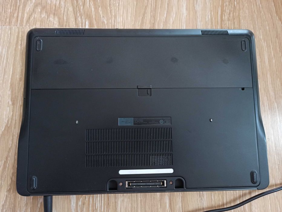 Лаптоп Lenovo E7440 I5-4300U 8GB