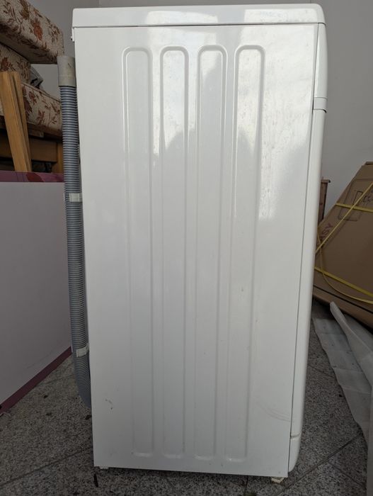 Mașina spalat rufe Whirlpool 6 sense, slim