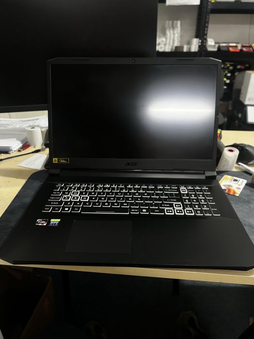 Laptop Gaming Acer Nitro 5,AMD Ryzen 5600H,17.3” Full HD(16gb,512gb)