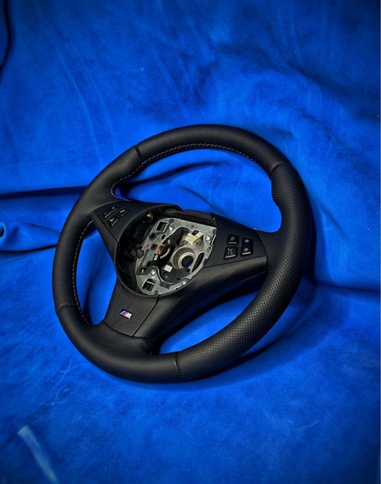 Volan Bmw seria 1/3 reconditionat/tapitat cu piele e90/91/92 f30/31