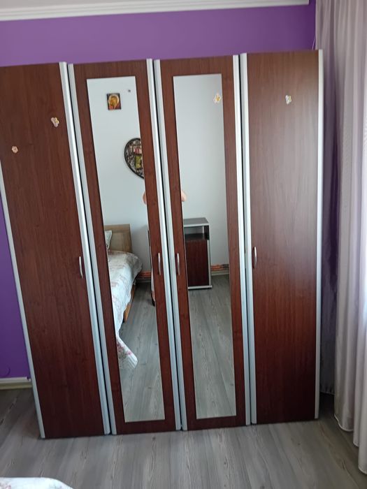 Inchiriez apartament