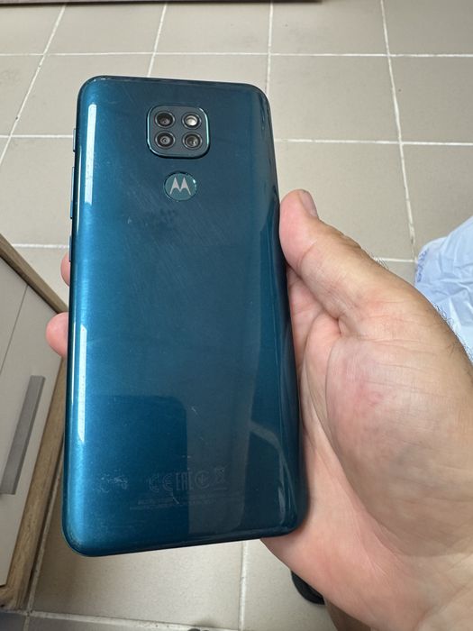 Motorola Moto G9 Play 64gb - отличен