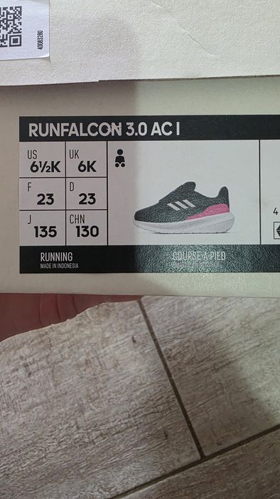Adidas Fetiță mărime 23 Cloudfoam