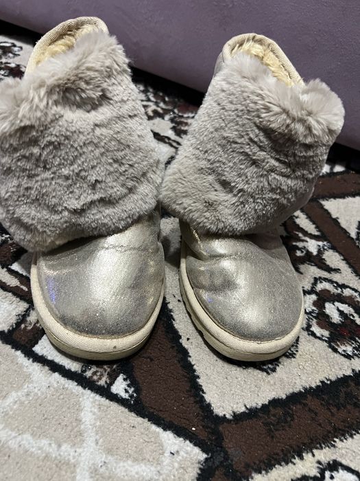 Женские сапожки