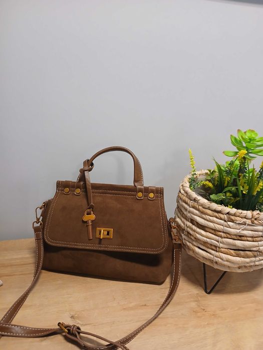 Чанта велур ,Furla