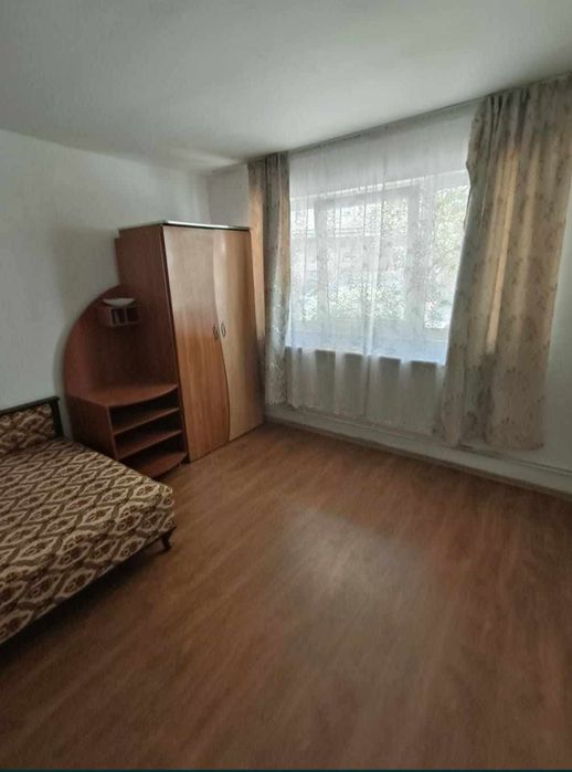 Apartament de închiriat