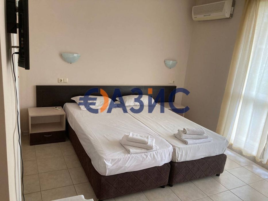 Продава се Едностаен апартамент в к.к. Слънчев бряг - 38 кв.м за 1527 €/кв.м - Снимка #2