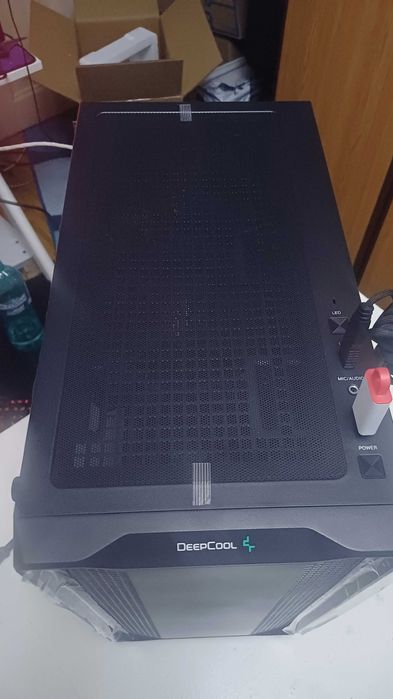 PC de Gaming cu Anumite componente noi
