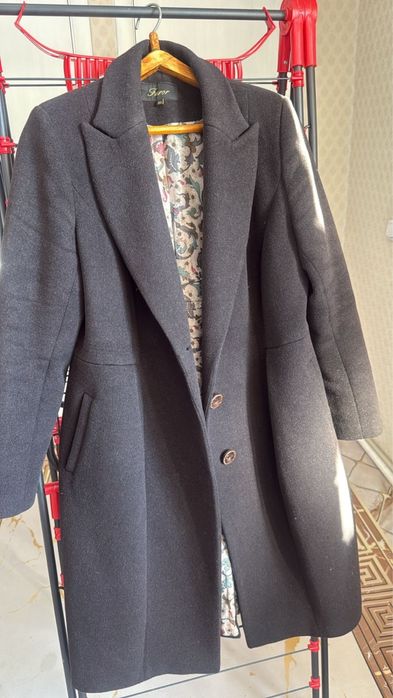 Пальто демисезонное