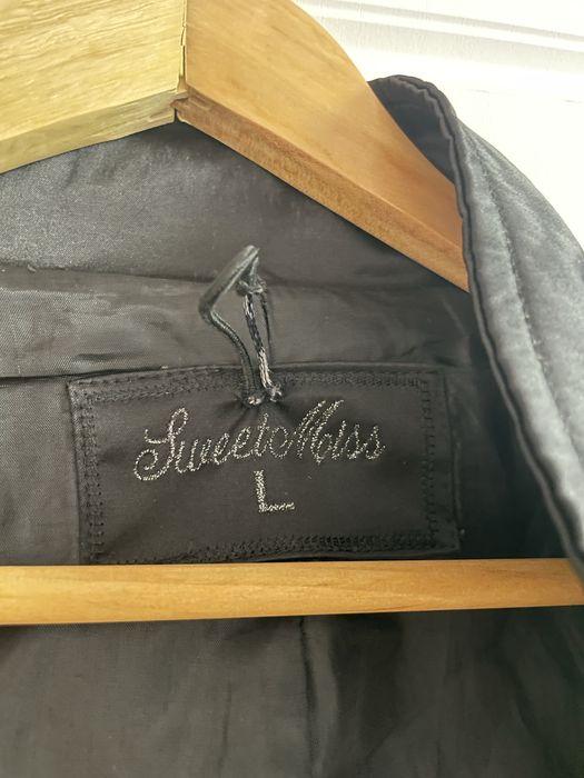 Сатенено дамско яке