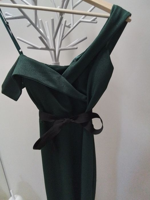 Дълга елегантна рокля