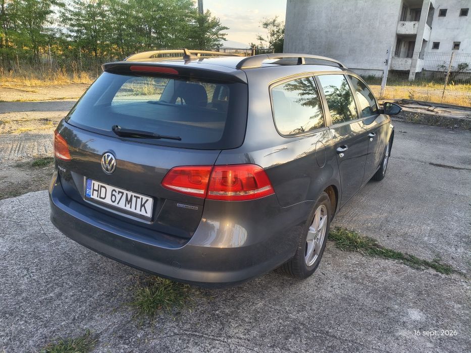 Vând Volkswagen Passsat B7 1.6TDI