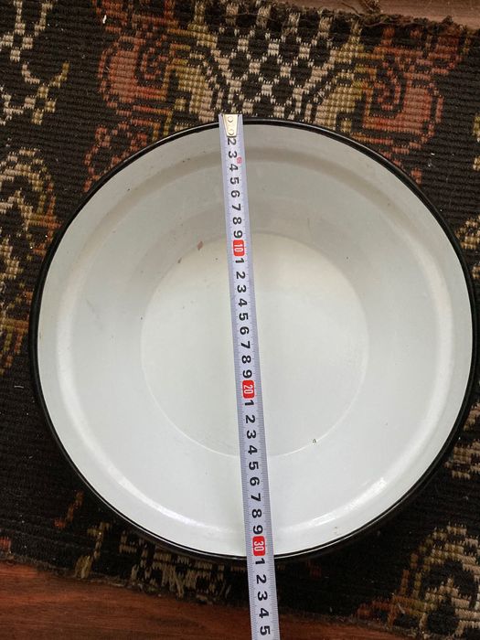 Голяма емайлирана купа