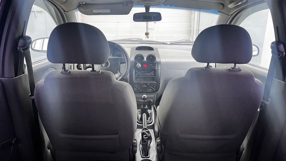 Продам машину Aveo