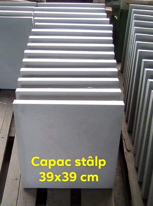 Capace stâlp de gard
