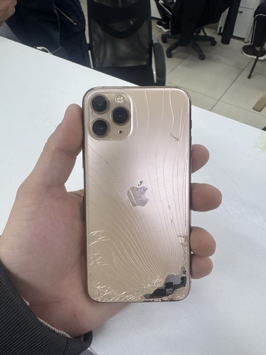 Iphone 11 pro 256 гб 70%
