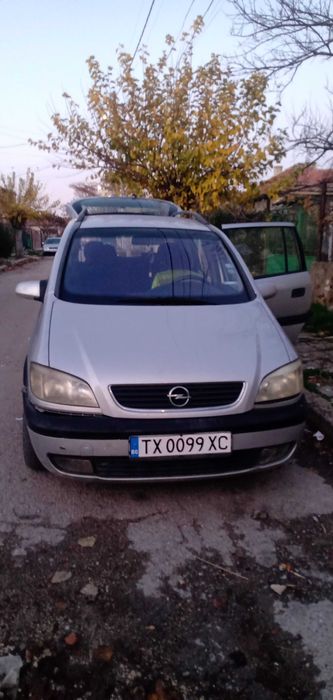 Продавам  Опел Зафира 2002 година дизел 7 мест винетка ,всичко платено