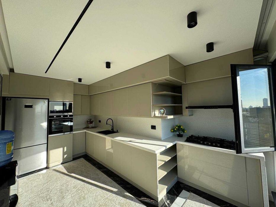 ПРОДАЁТСЯ 5-комнатная квартира ул. Афросиаб