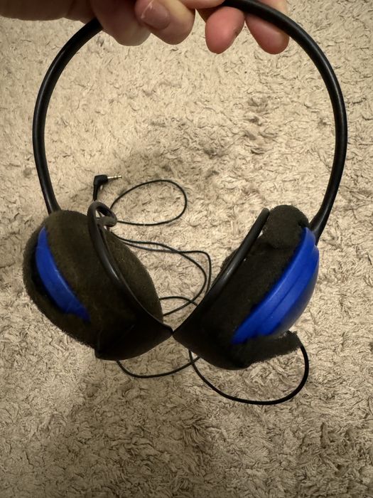 Проводные наушники Vitek