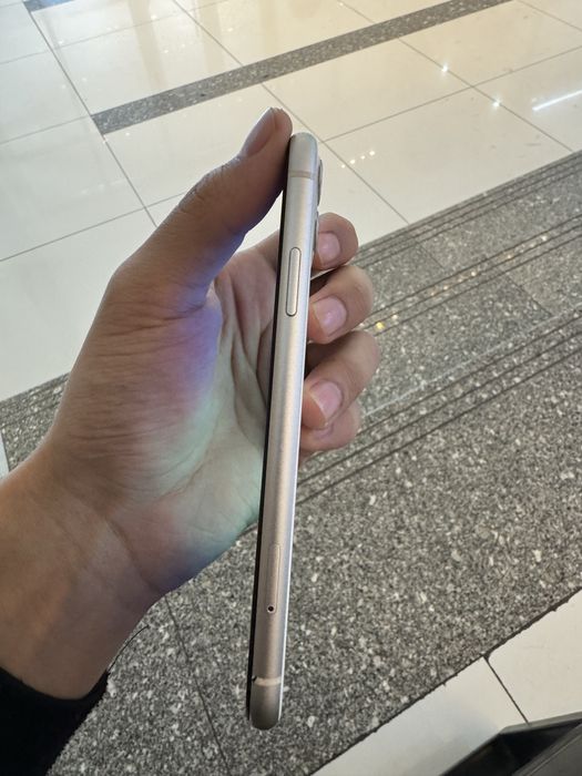 Продается Iphone 11