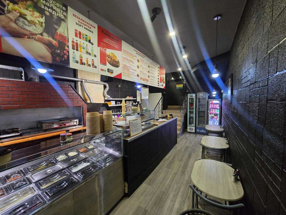 Обект за печени пълнени картофи / продава се бизнеса