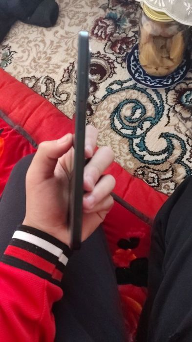 Redmi 15C 128 tali karobka  bor obmen bor redmi note 14 ga redminote12