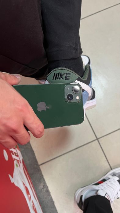 Айфон 13 ёмкость 77