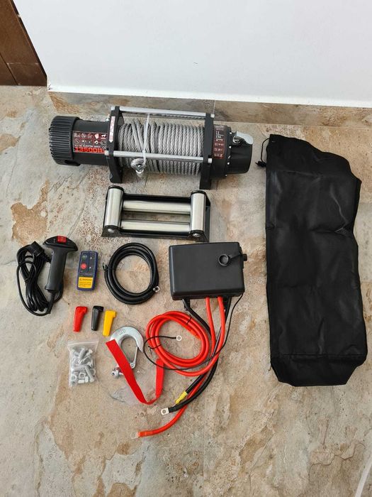 troliu auto electric 12 V cu 2 telecomenzii NOU 13500 LBS