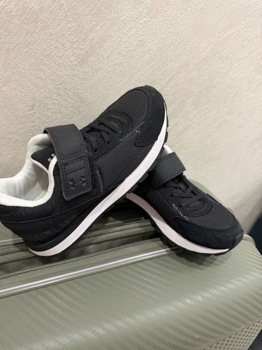 Детски маратонки under armour 33