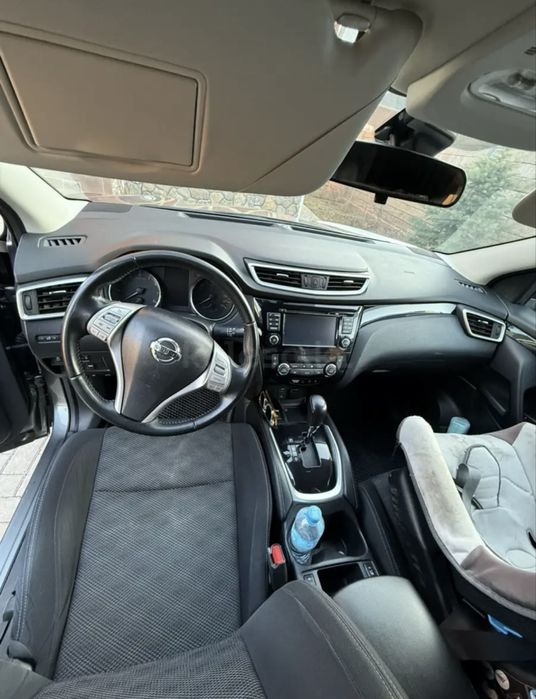 Продам машину Nissan