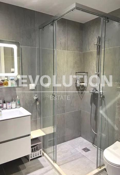 Дава се под наем Двустаен апартамент в Варна, Левски - 55 кв.м за 498.27 € - Снимка #4