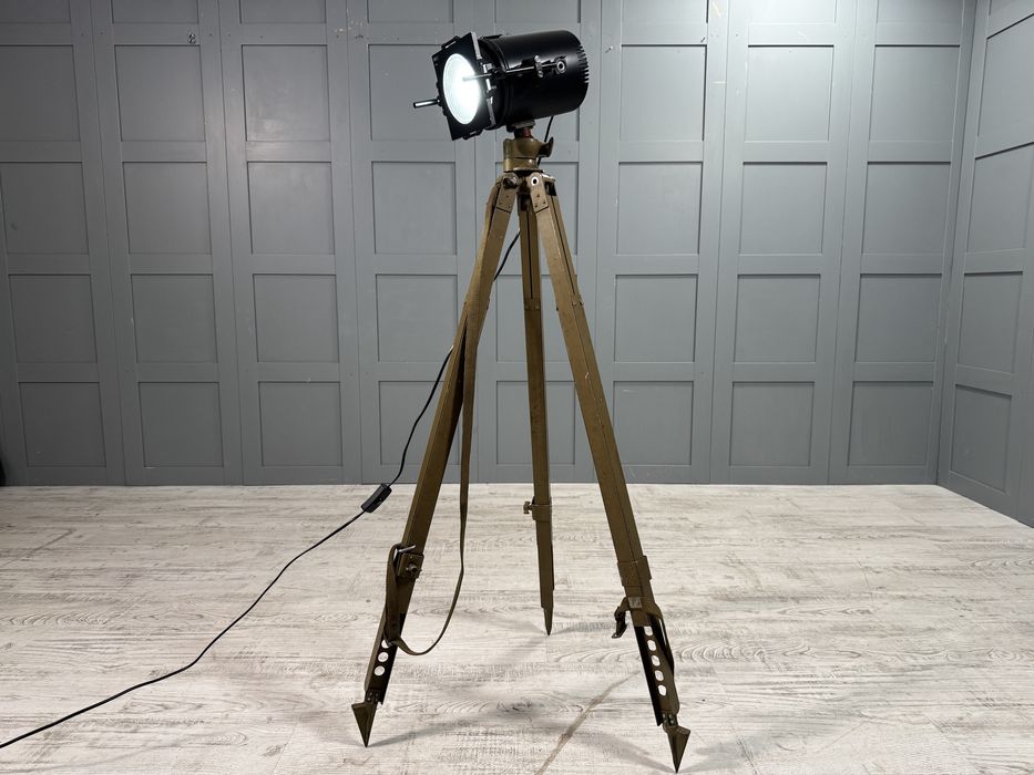 Лампион в индустриален стил - прожектор Р471