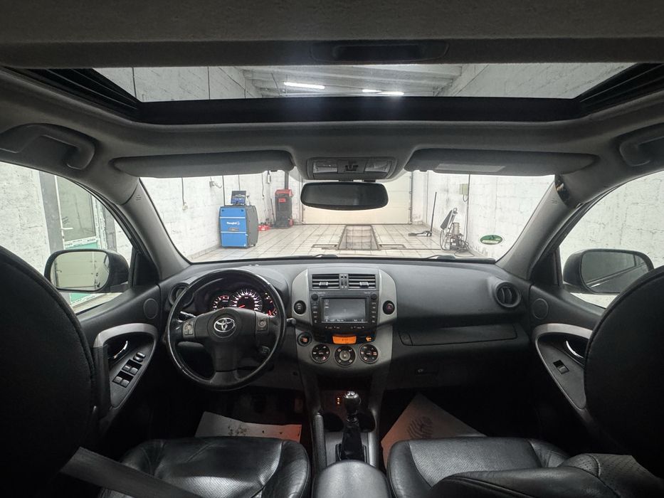 Toyota Rav 4 D-cat 4x4 (blocant buton) 177 hp