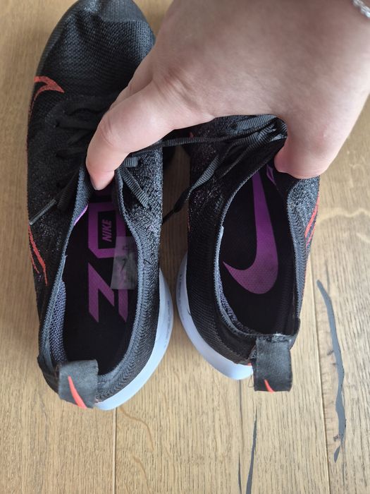 Nike Air Zoom Tempo NEXT%