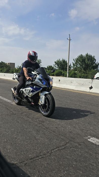 BMW S1000RR SportBike