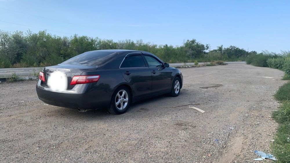 Срочно продам машину камри