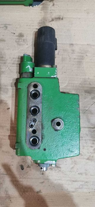 Distribuitor hidraulic valva SCV  John Deere  AL172562 AL202023