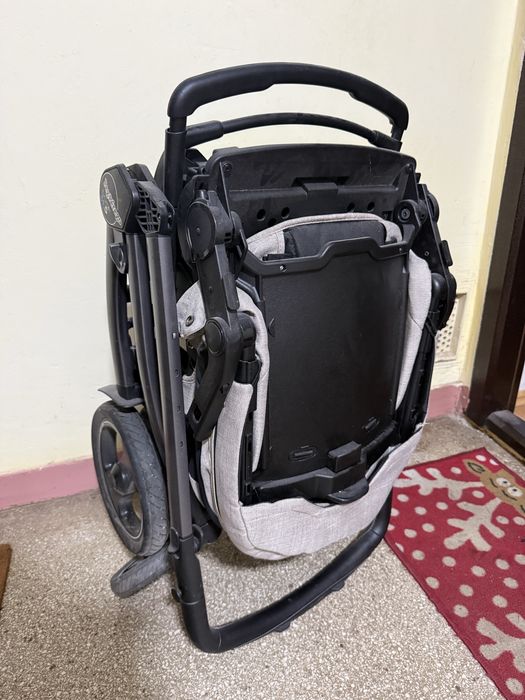 Cărucior Peg Perego Book 51 S – stare foarte bună, pliere compactă