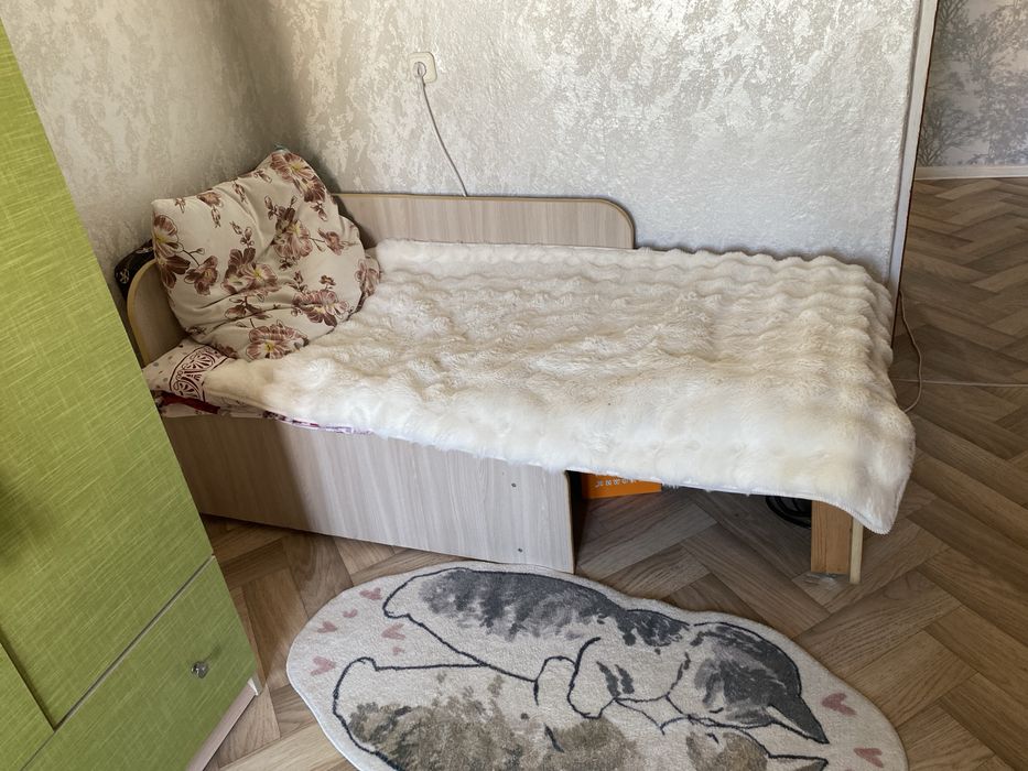 Спальный гарнитур б/у