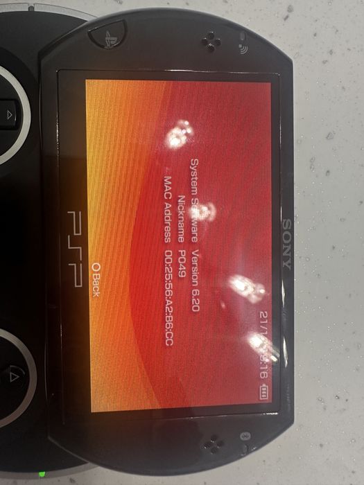 Vand psp go sau schimb cu controller de switch 2