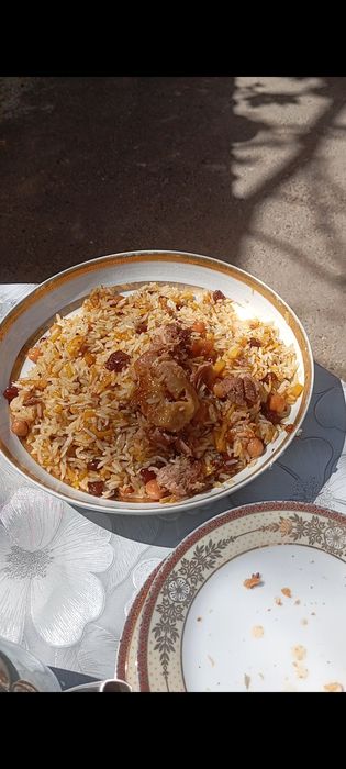 OSH kotta qozonlarda sifatli va mazali Toshkent to'y oshi