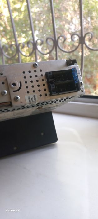 Clarion CD player