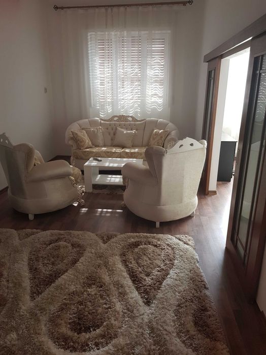 Inchiriez Apartament Centru Civic Brasov