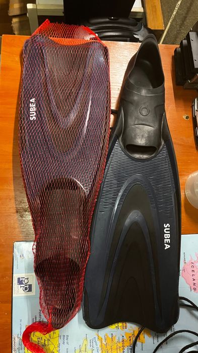 Професионални плавници 42-43 номер