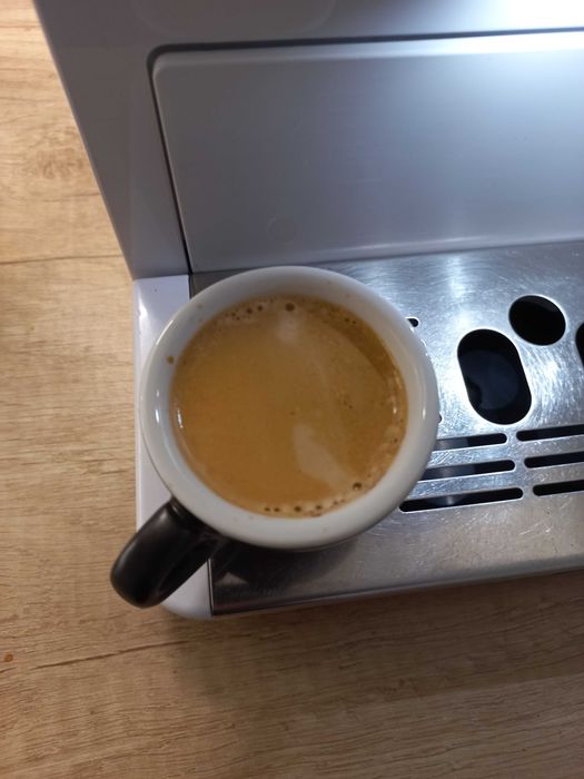 Продавам кафемашина Melitta Caffeo CL