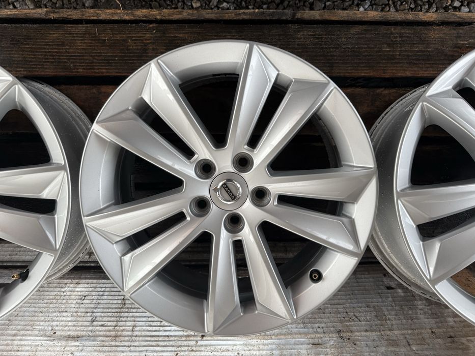 Jante 5x108 Volvo V60 S60 V90 S90 xc 40 xc 60 originale ca Noi 17