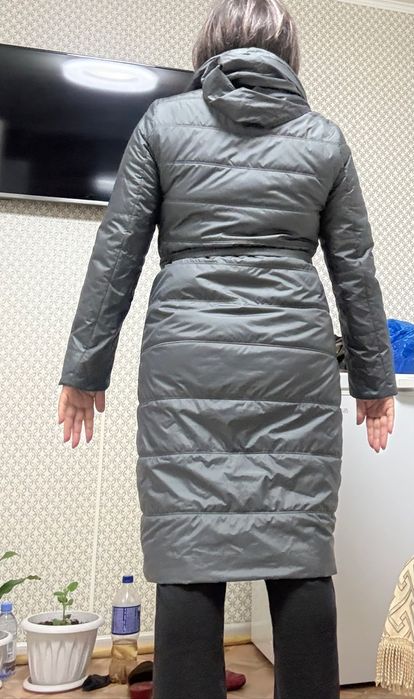 Продам женскую куртку