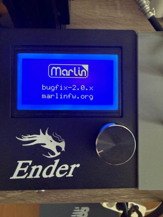 3D принтер Ender 3V2