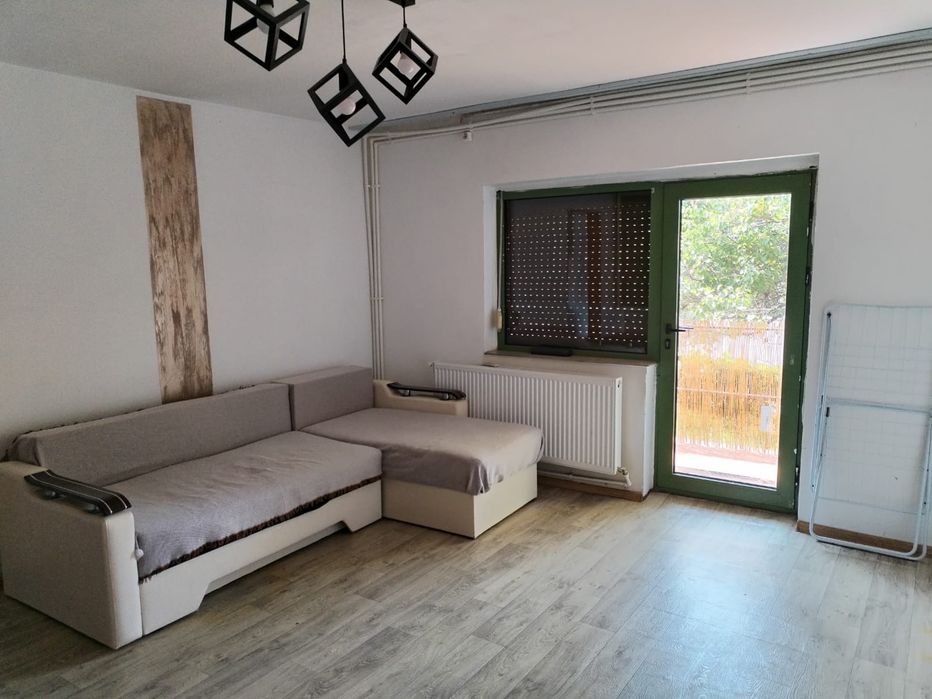Apartament de închiriat