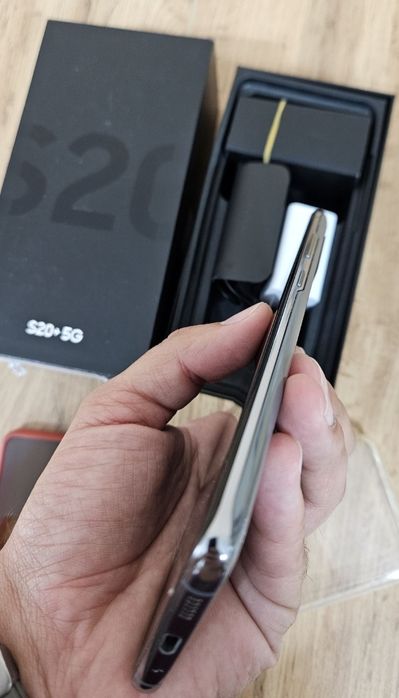 Samsung Galaxy S20 Plus/ 128GB/ 8GB RAM/ IMPECABIL
